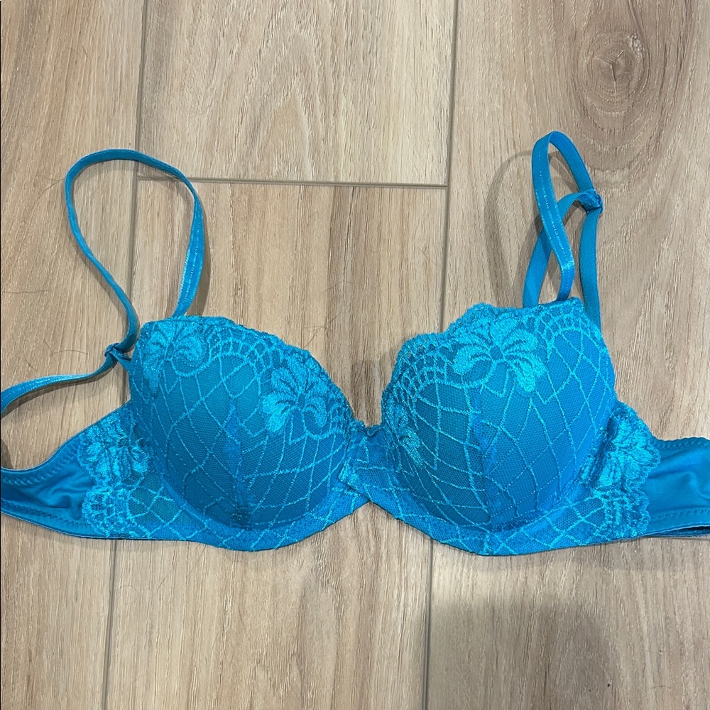 Perfection teal bra 34C